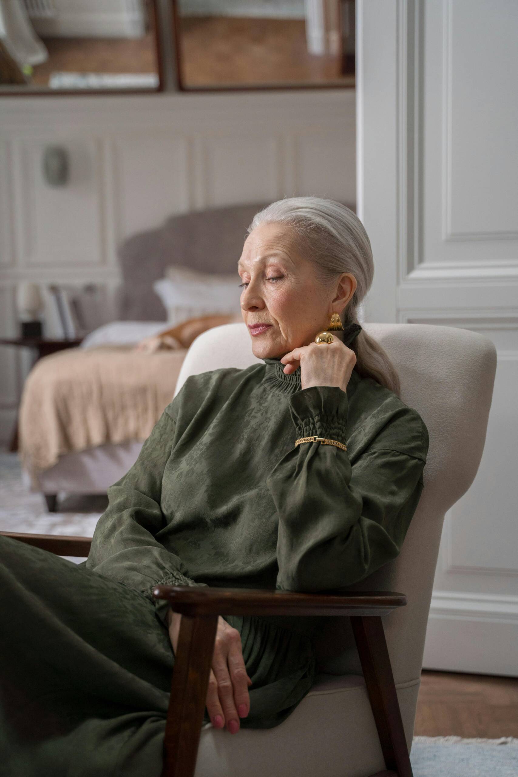 Alzheimer's and dementia home care support for older adults and families
